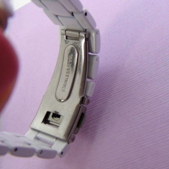 White & Rose Stainless steel Quartz Watch - Picture 6 of 7